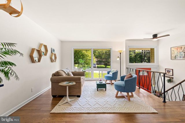 4304 ANDES DR, Fairfax, VA 22030