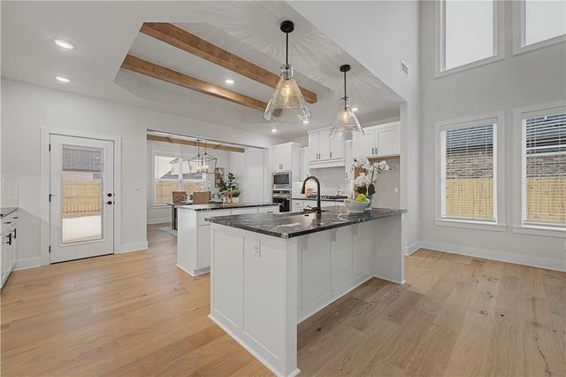 1111 Canyon Maple Street, Centerton, AR 72719