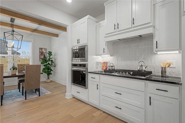 1111 Canyon Maple Street, Centerton, AR 72719