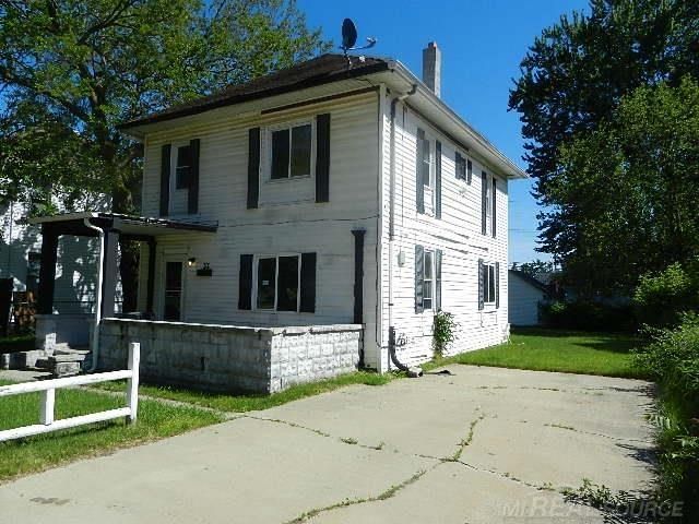 33 Parkview Avenue, Mt Clemens, MI 48043
