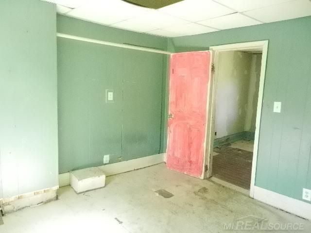 33 Parkview Avenue, Mt Clemens, MI 48043