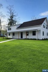 77 Greenbrook Road, Middlesex, NJ 08846