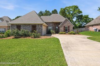 118 Sweetbriar Circle, Canton, MS 39046