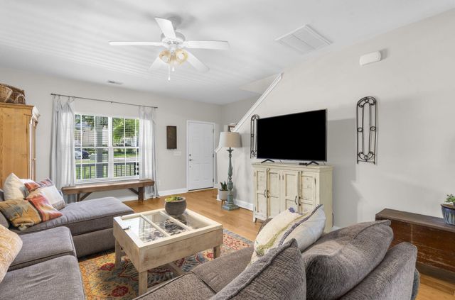 1007 Steelechase Lane, Hanahan, SC 29410
