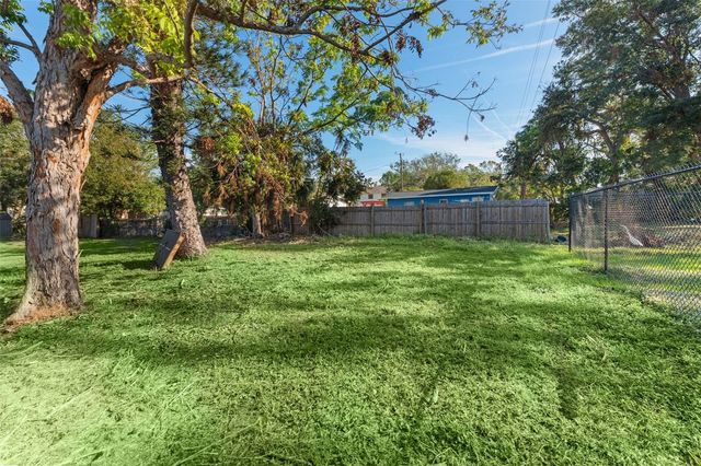 2418 N LINKS AVENUE, Sarasota, FL 34234