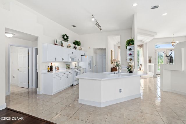 43 Gale Lane, Ormond Beach, FL 32174