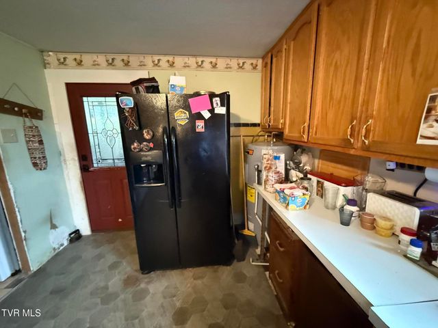 2228 Netherland Inn Road, Kingsport, TN 37660