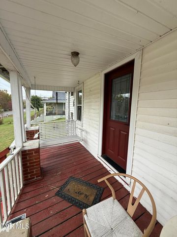 2228 Netherland Inn Road, Kingsport, TN 37660