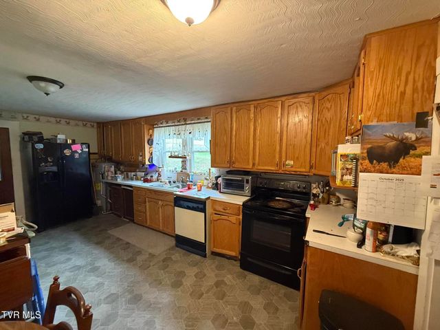 2228 Netherland Inn Road, Kingsport, TN 37660