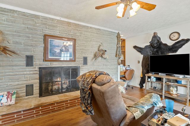 1260 Coconut Ridge Rd, Smithville, TN 37166
