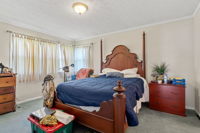 1260 Coconut Ridge Rd, Smithville, TN 37166