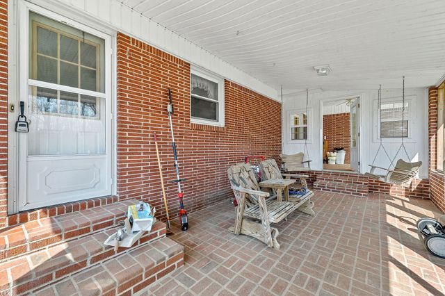 1260 Coconut Ridge Rd, Smithville, TN 37166