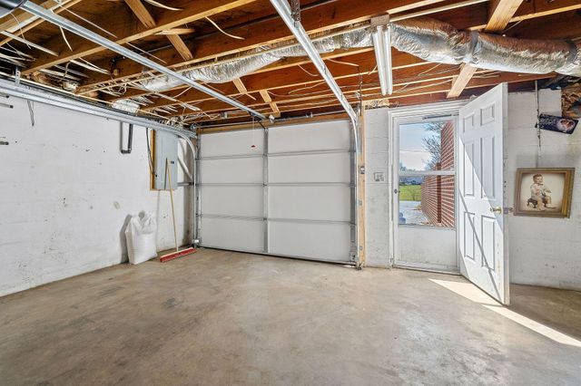 1260 Coconut Ridge Rd, Smithville, TN 37166