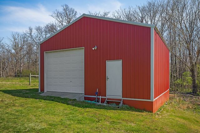 1260 Coconut Ridge Rd, Smithville, TN 37166