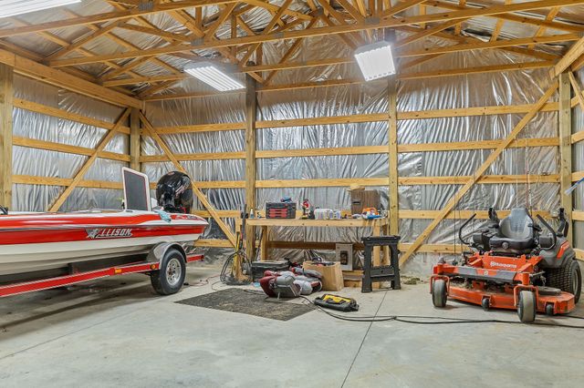 1260 Coconut Ridge Rd, Smithville, TN 37166