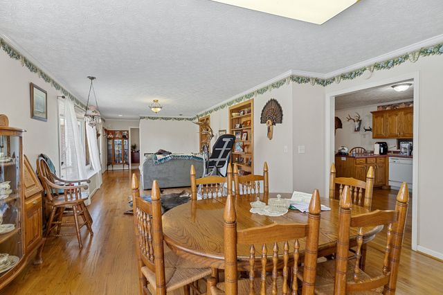 1260 Coconut Ridge Rd, Smithville, TN 37166