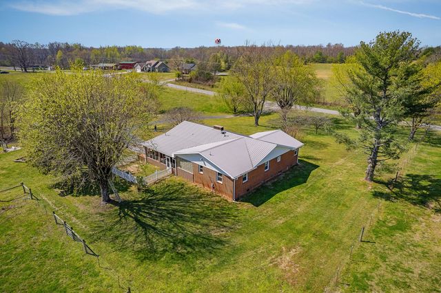 1260 Coconut Ridge Rd, Smithville, TN 37166