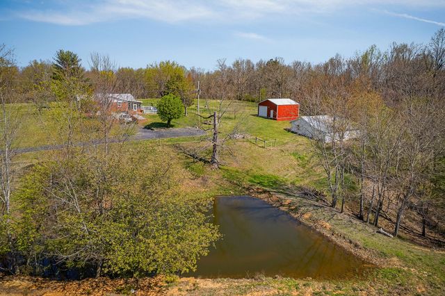 1260 Coconut Ridge Rd, Smithville, TN 37166