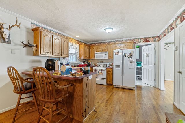 1260 Coconut Ridge Rd, Smithville, TN 37166