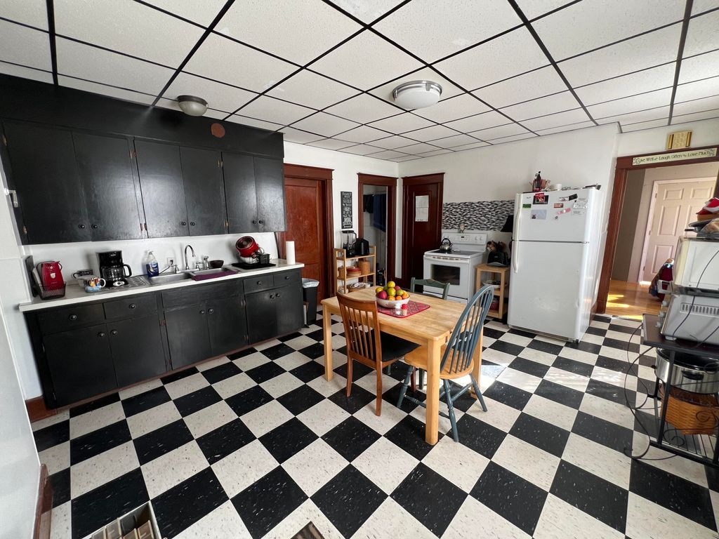 280 Pine Street, Lewiston, ME 04240 — photo 4