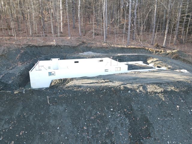 56 Brattleboro Rd, Bernardston, MA 01337