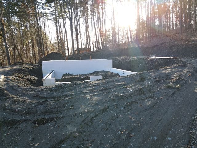 56 Brattleboro Rd, Bernardston, MA 01337