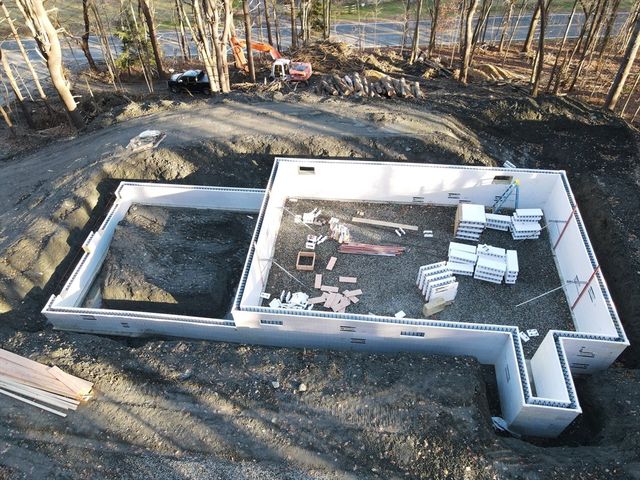 56 Brattleboro Rd, Bernardston, MA 01337