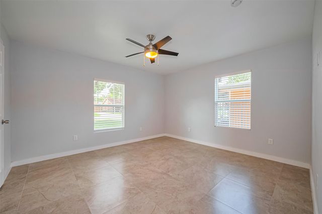 52 Penway Street, Houston, TX 77022