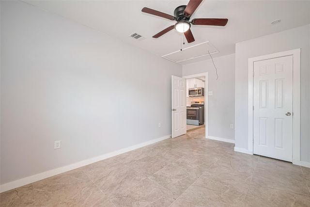 52 Penway Street, Houston, TX 77022