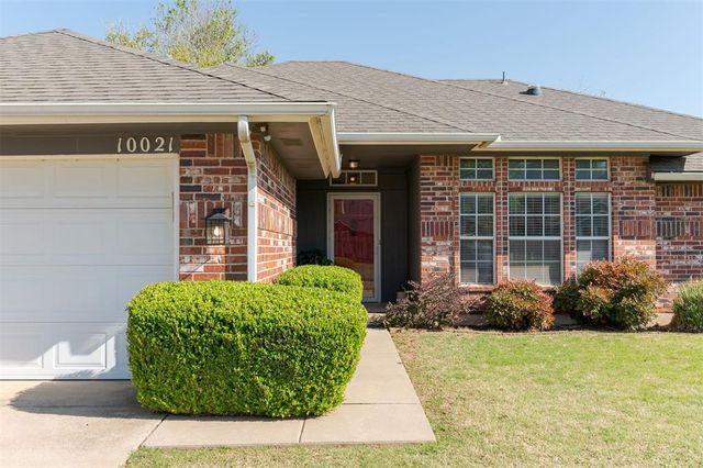 10021 Dover Drive, Yukon, OK 73099
