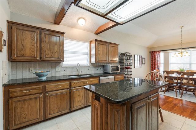 10021 Dover Drive, Yukon, OK 73099