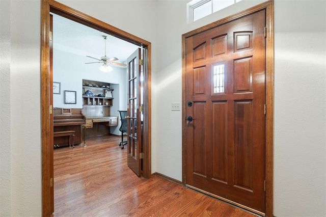 10021 Dover Drive, Yukon, OK 73099