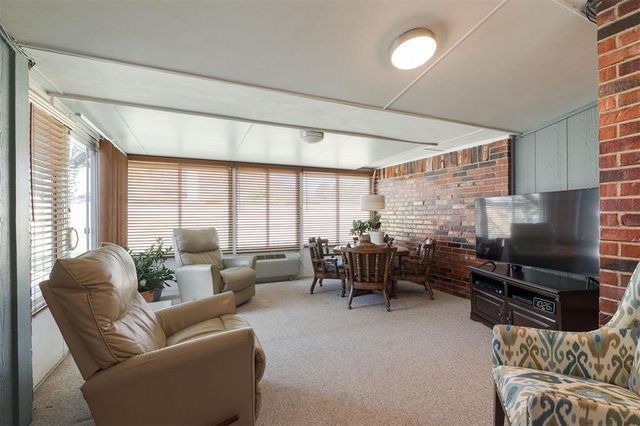 10021 Dover Drive, Yukon, OK 73099