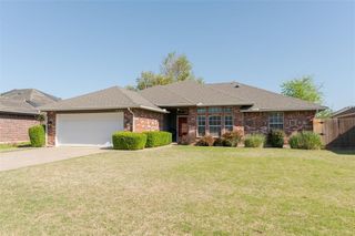 10021 Dover Drive, Yukon, OK 73099