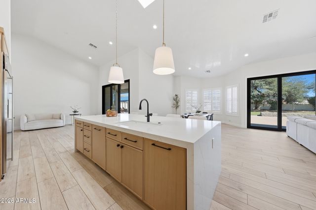 5347 N 106TH Avenue, Glendale, AZ 85307