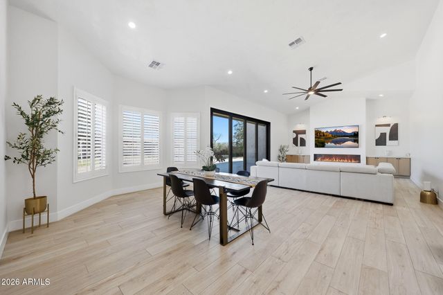 5347 N 106TH Avenue, Glendale, AZ 85307