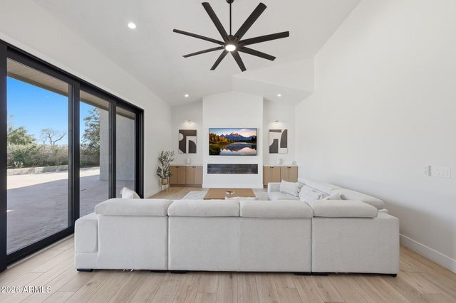 5347 N 106TH Avenue, Glendale, AZ 85307