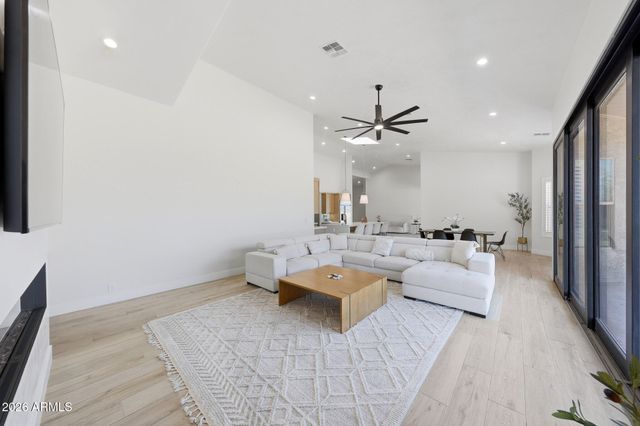 5347 N 106TH Avenue, Glendale, AZ 85307