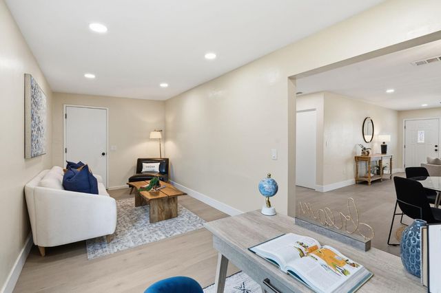 5900 69th St, Sacramento, CA 95824