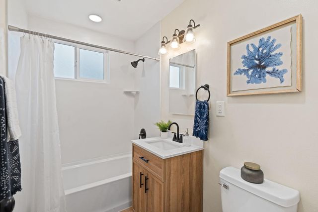 5900 69th St, Sacramento, CA 95824