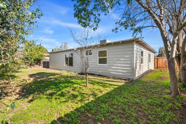 5900 69th St, Sacramento, CA 95824