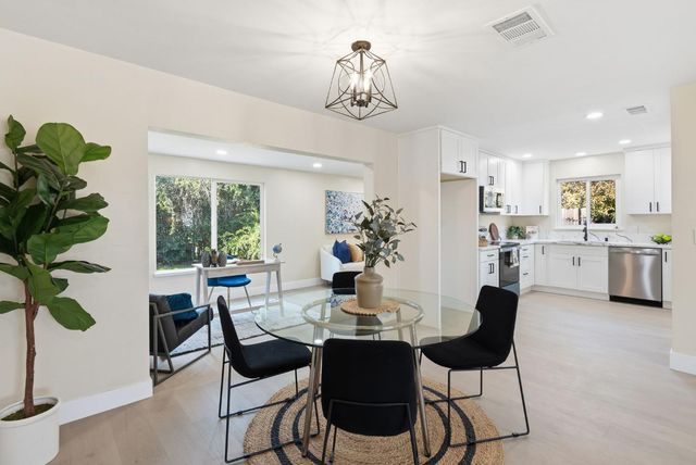 5900 69th St, Sacramento, CA 95824