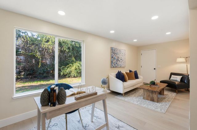 5900 69th St, Sacramento, CA 95824