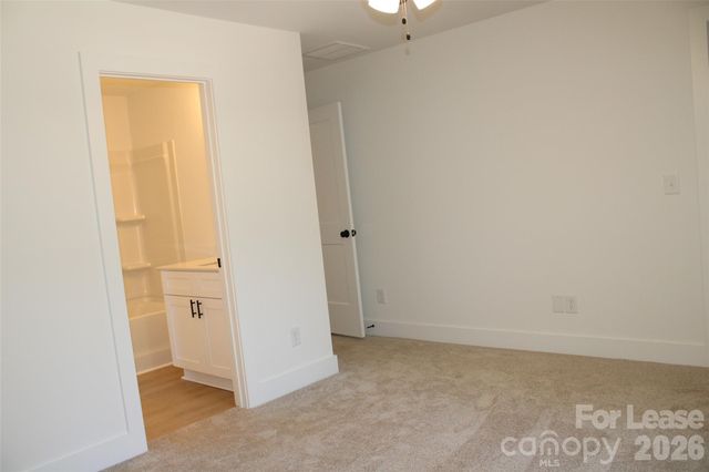 562 W Park Avenue A, Mooresville, NC 28115