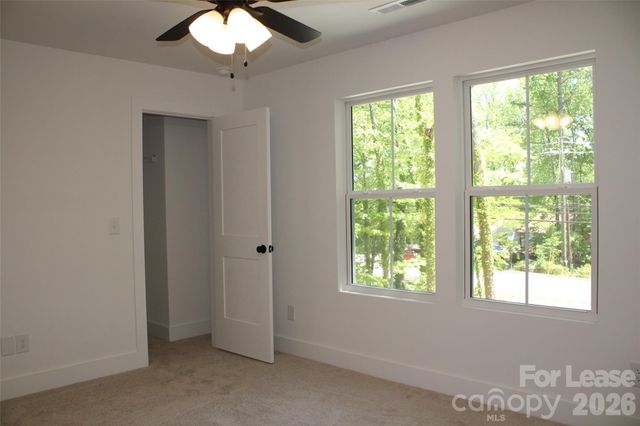 562 W Park Avenue A, Mooresville, NC 28115