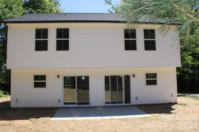 562 W Park Avenue A, Mooresville, NC 28115