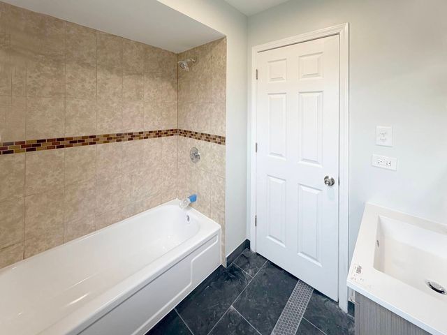 11361 S Racine Avenue, Chicago, IL 60643