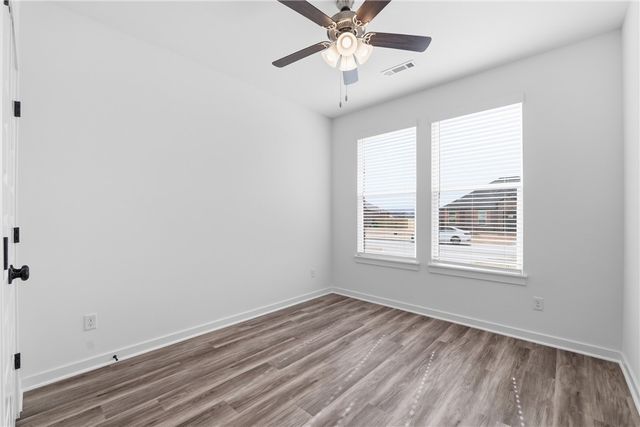 446 W Taverner Xing, Farmington, AR 72730