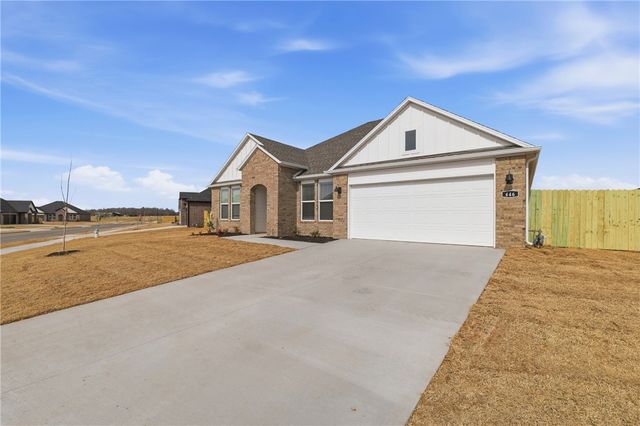 446 W Taverner Xing, Farmington, AR 72730