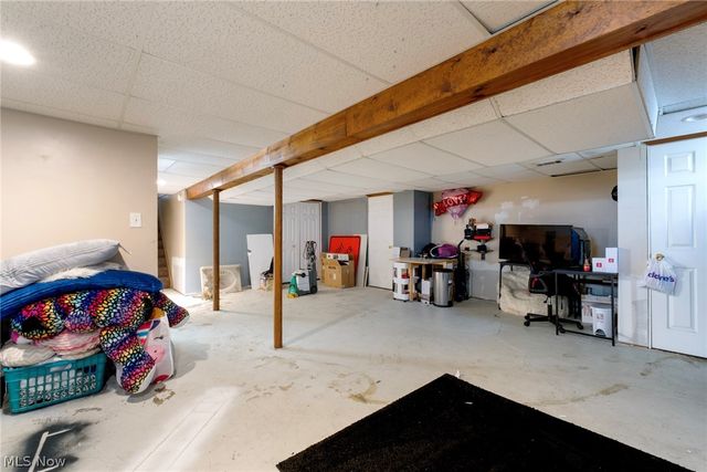 1267 Shields Road, Youngstown, OH 44511